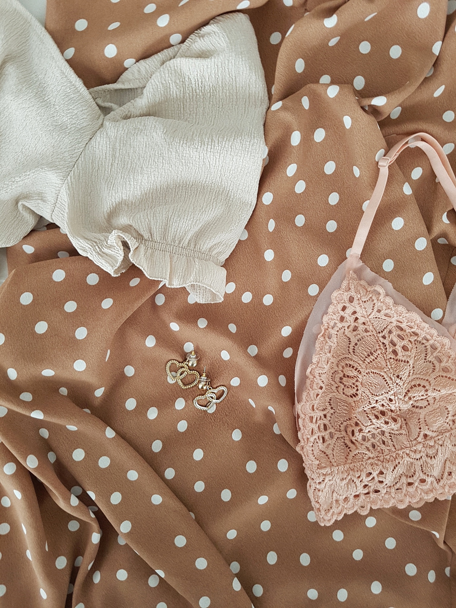 #5 TIPS TO SHOOT THE BEST FLAT LAY PICTURES #5 TIPS TO SHOOT THE BEST FLAT LAY PICTURES