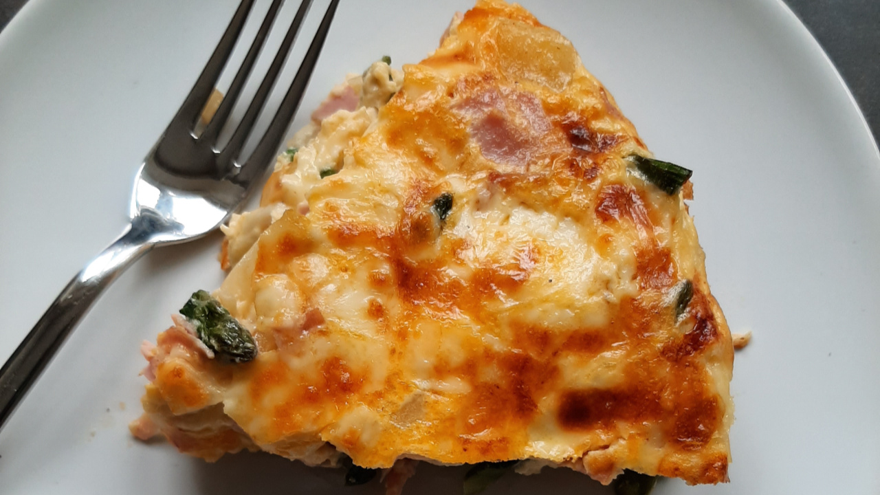 DELICIOUS HAM, POTATOES & ASPARAGUS FRITTATA DELICIOUS HAM, POTATOES & ASPARAGUS FRITTATA
