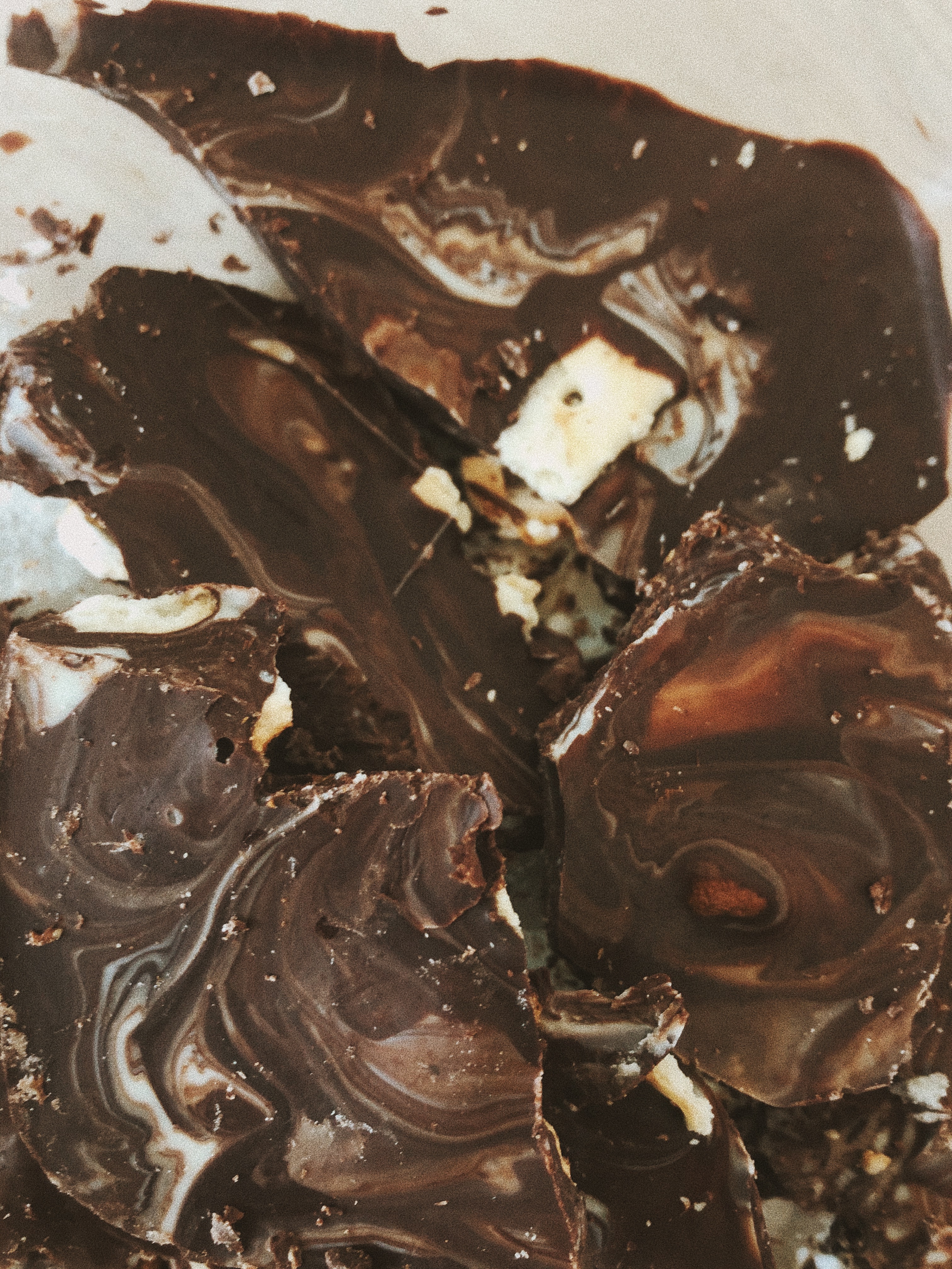 Homemade Rocky Road Chocolate ? | Marshmallows & Crackers Edition Homemade Rocky Road Chocolate ? | Marshmallows & Crackers Edition
