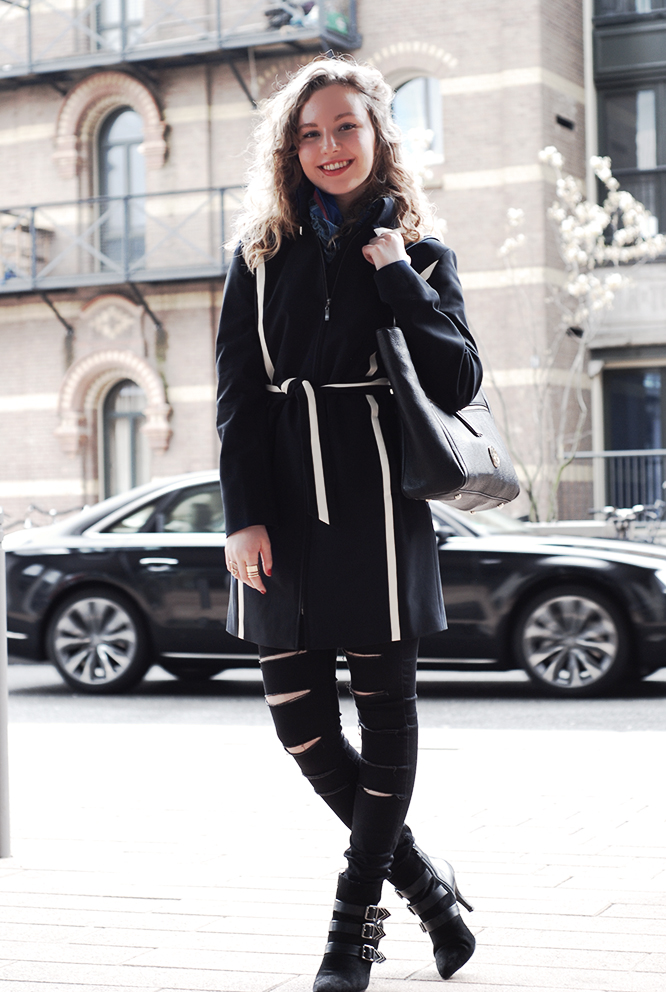 A total Black on Black outfit | How to wear A total Black on Black outfit | How to wear