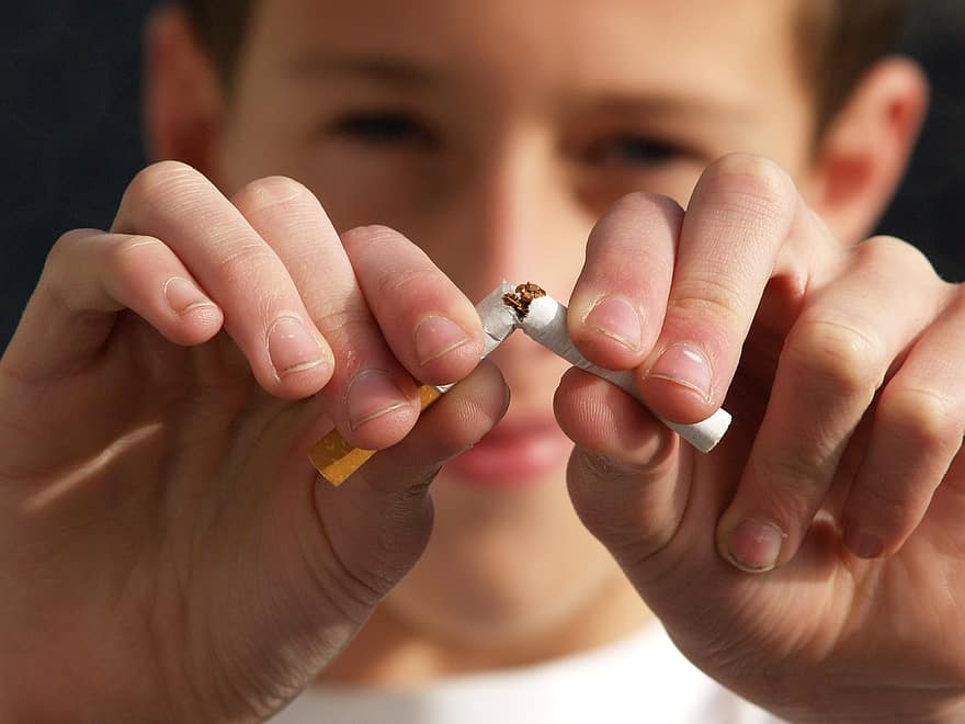 8 Helpful Tips to Help You Quit Cigarettes 8 Helpful Tips to Help You Quit Cigarettes