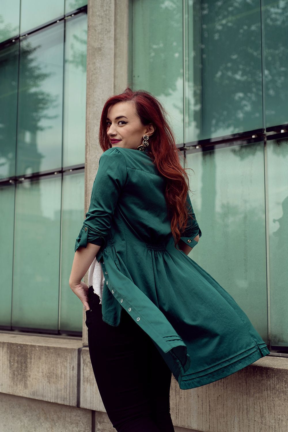5 Ways to Elevate a Denim & T-Shirt Look 5 Ways to Elevate a Denim & T-Shirt Look