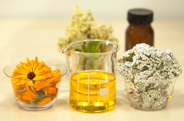 BENEFITS OF CARRIER OILS BENEFITS OF CARRIER OILS
